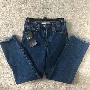 Levi’s Wedgie Straight Jeans